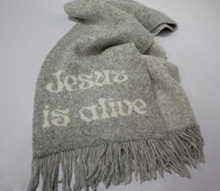 Christlicher Schal „Jesus is alive“