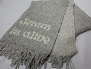 Christlicher Schal „Jesus is alive“